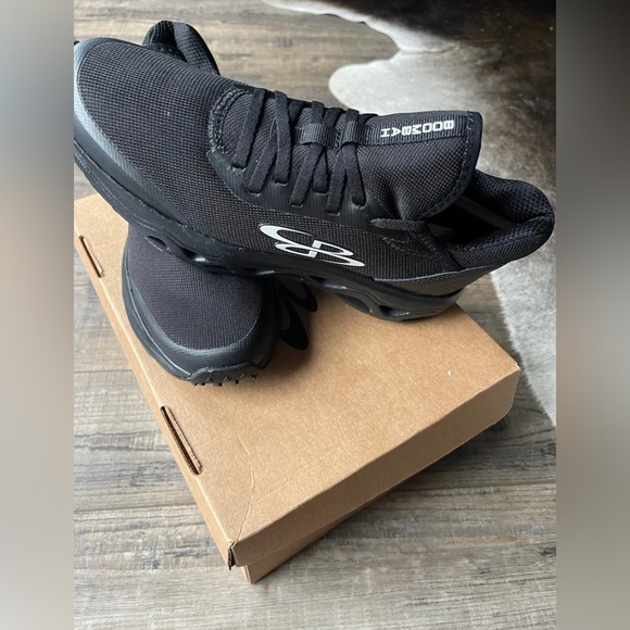 Youth/Men's Boombah Turf Cleats - Picture 2 of 6